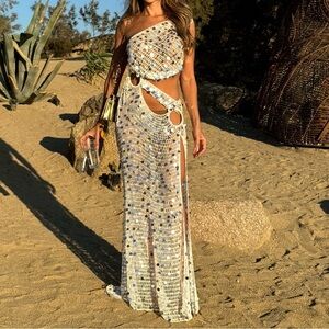 Chic One-Shoulder Crochet Maxi Dress